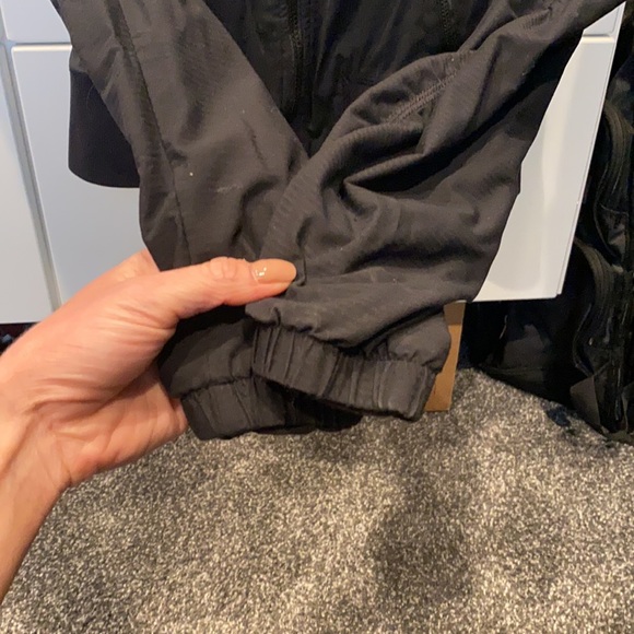 Lululemon Jacket - Picture 4 of 6